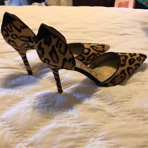 Cheetah Classic Heel - Picture 4 of 4